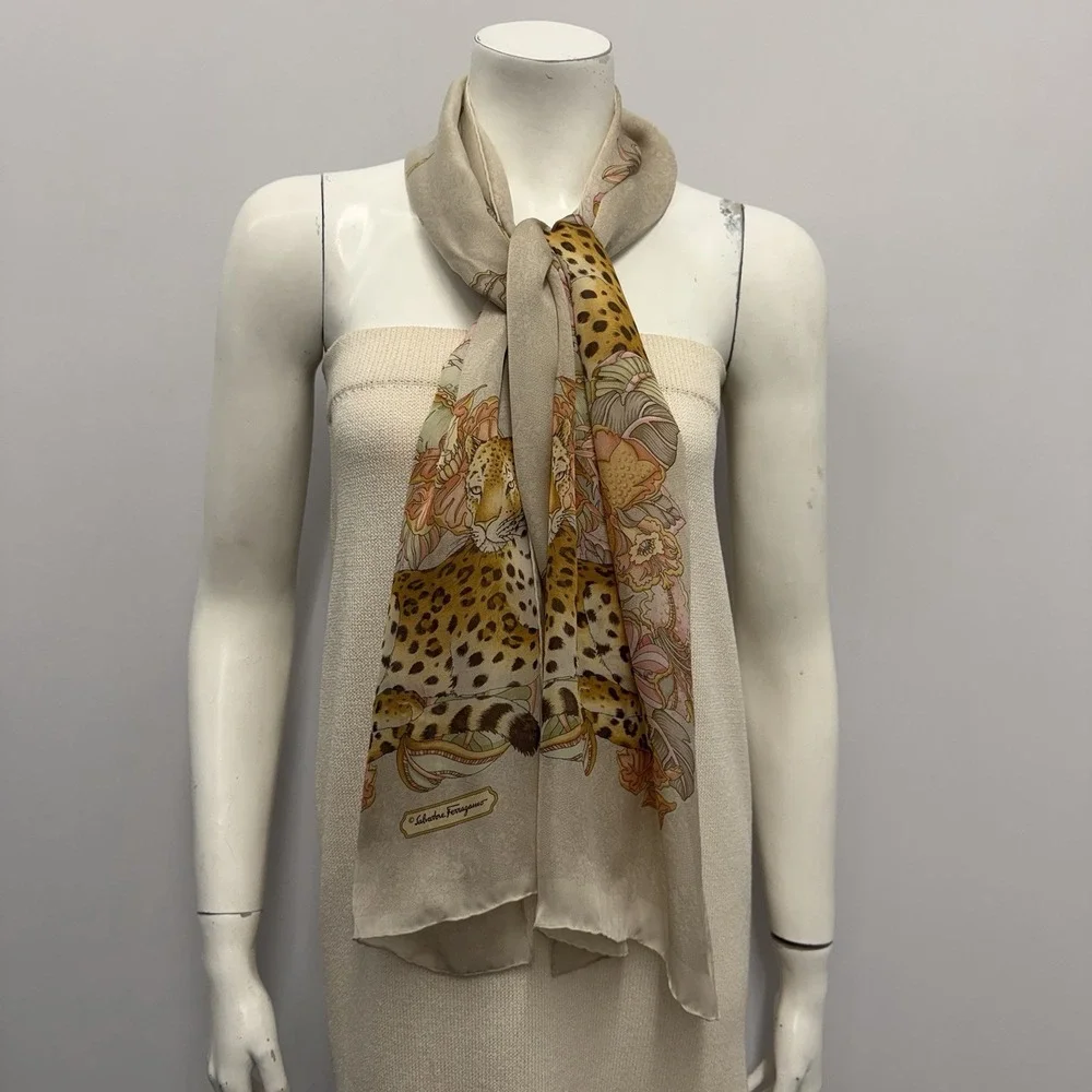 Salvatore Ferragamo no fabric